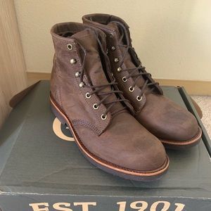 Chippewa men’s laced boots